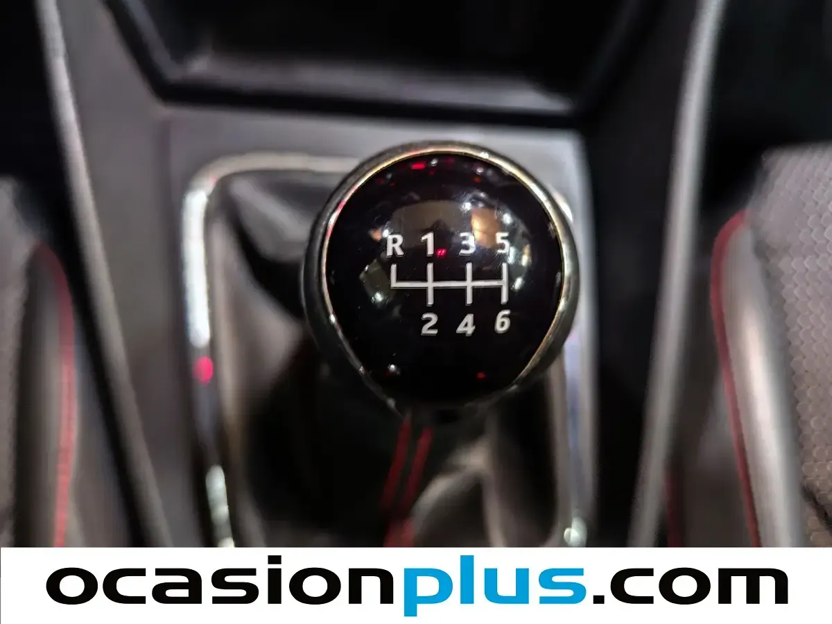 Usado Seat Leon ST FR 150 CV (110 kW) 2015 Blanco Familiar