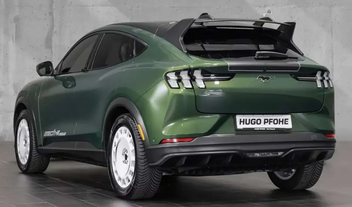 Usado Ford Mustang Mach-E GT 358 kW (487 CV) 2025 Verde SUV