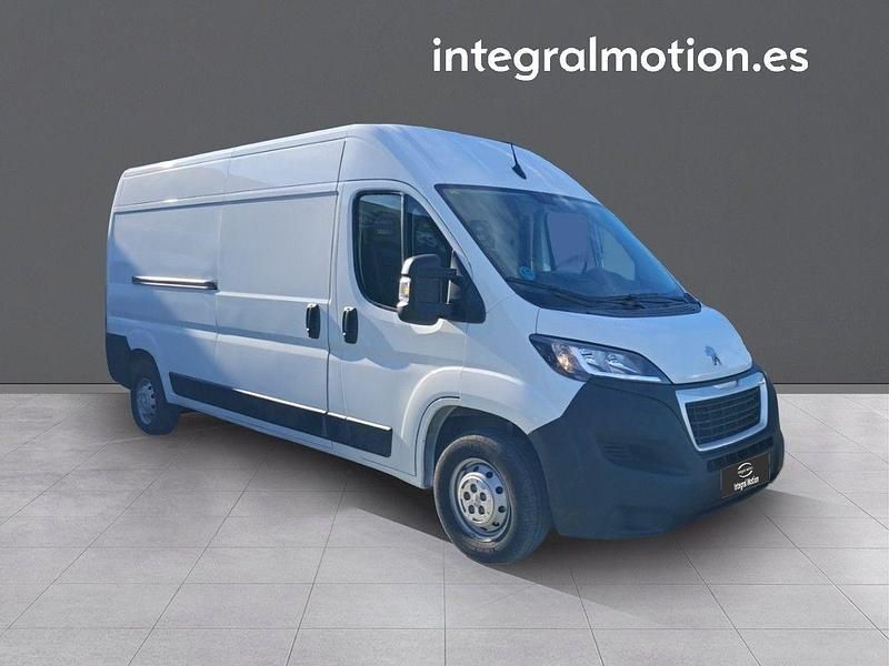 Usado Peugeot Boxer 140 CV (102 kW) 2021 Blanco Van