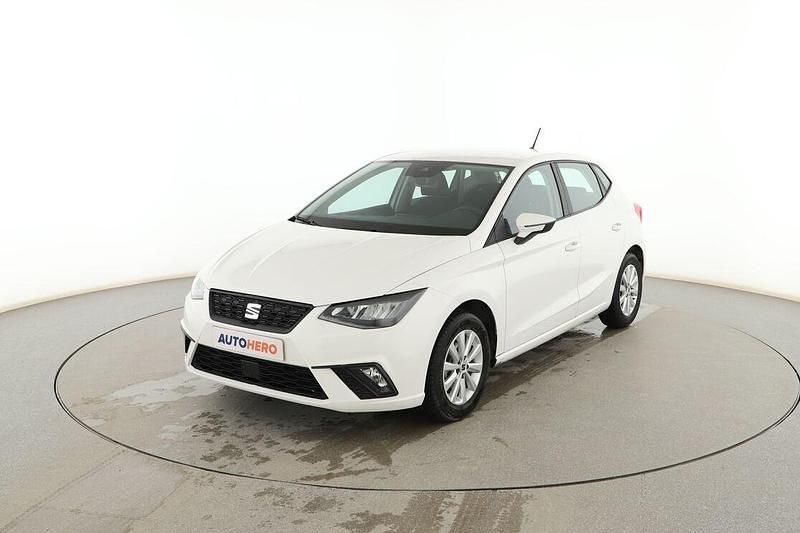 Usado Seat Ibiza Reference 80 CV (58 kW) 2021 Blanco Berlina