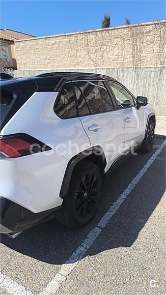 Usado Toyota RAV4 Hybrid Style 218 CV (160 kW) 2024 Blanco SUV