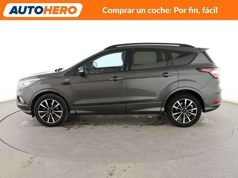 Usado Ford Kuga ST-Line 150 CV (110 kW) 2017 Gris SUV