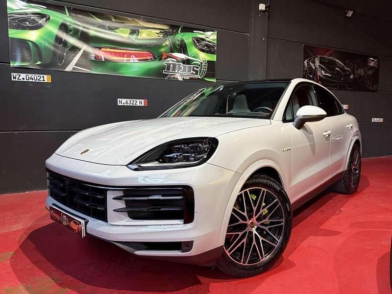 Usado Porsche Cayenne 470 CV (345 kW) 2023 Gris / plata SUV