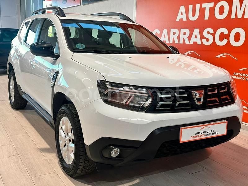 Blanco Usado 2022 Dacia Duster Prestige SUV | 16.999 € (Un poco caro) - Imagen 1/4