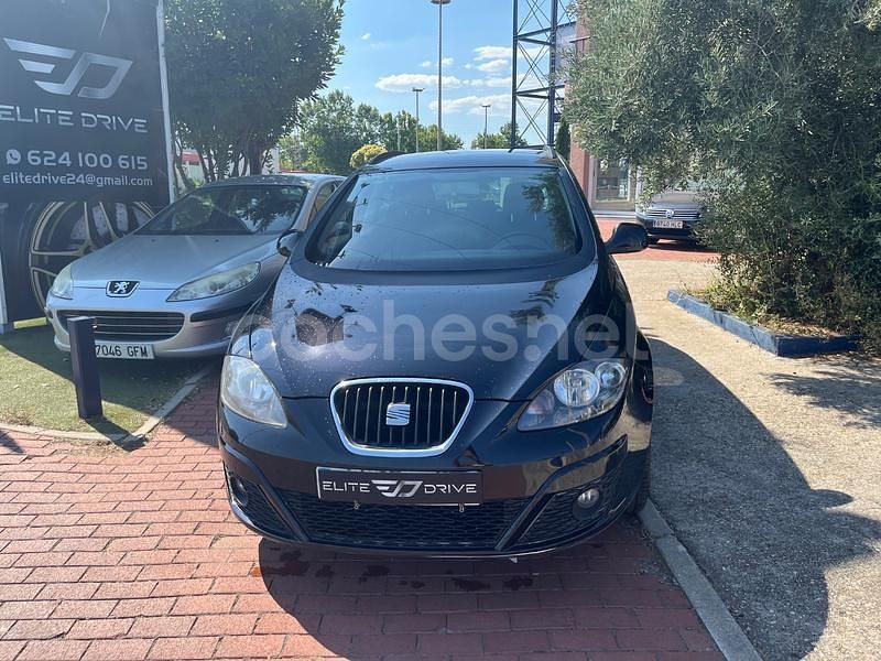 Usado Seat Altea XL I-Tech 105 CV (77 kW) 2014 Negro Monovolumen