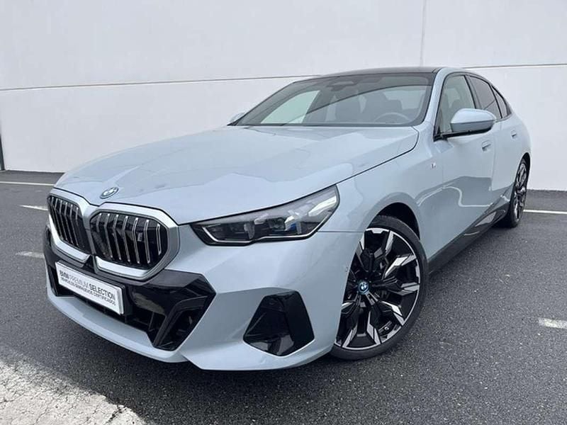 Gris Usado 2023 BMW i5 Berlina | 57.900 € (Precio justo) - Imagen 1/4