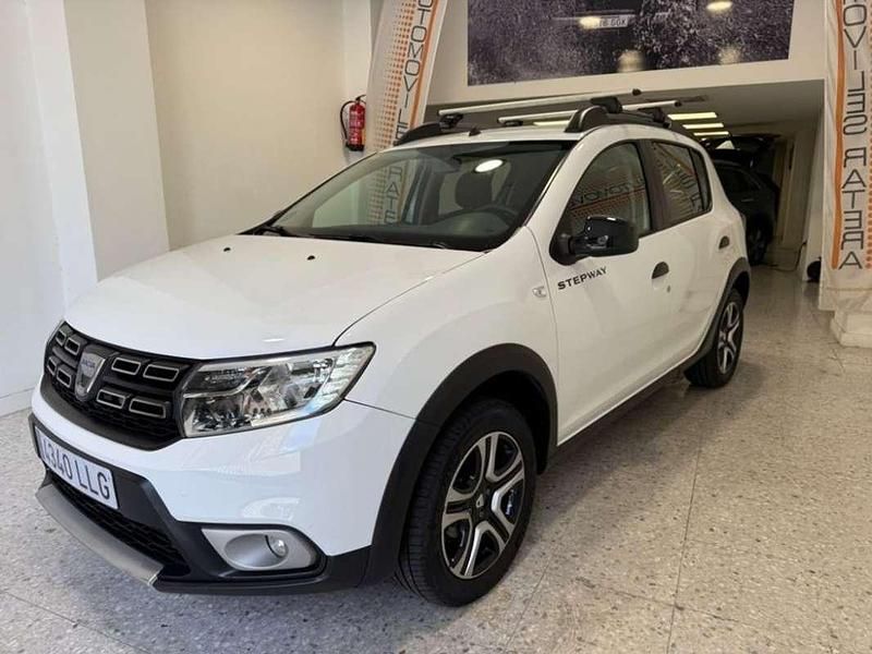 Usado Dacia Sandero Comfort 102 CV (75 kW) 2020 Blanco Utilitario
