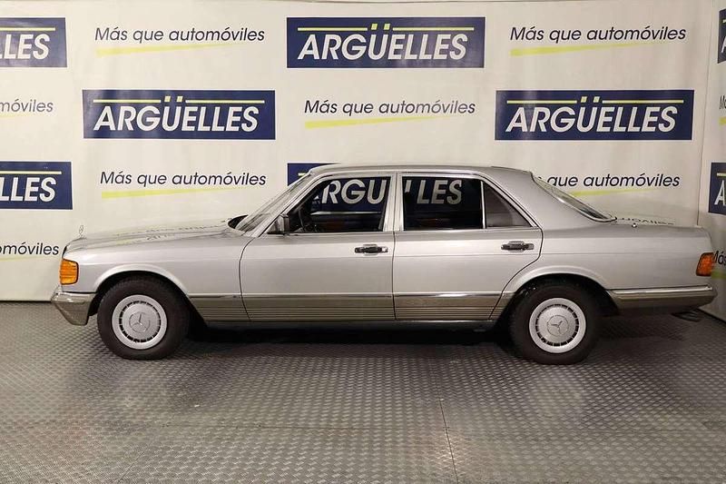Usado Mercedes S280 154 CV (113 kW) 1984 Gris Berlina