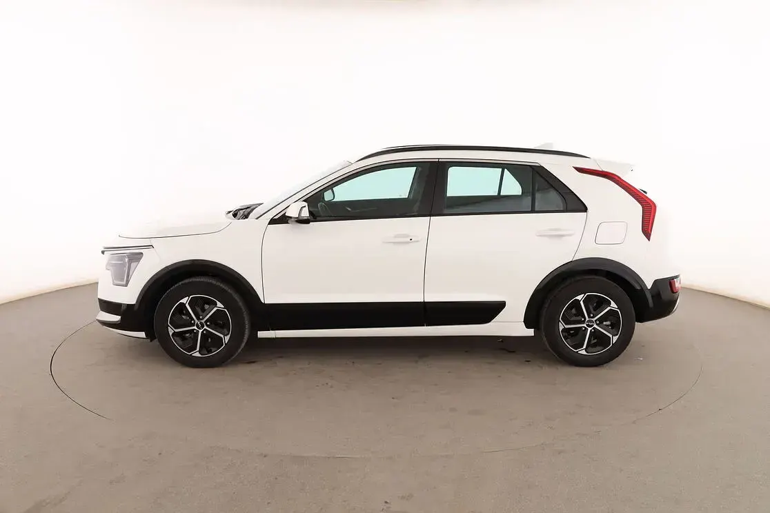 Usado Kia Niro 141 CV (103 kW) 2022 Blanco SUV