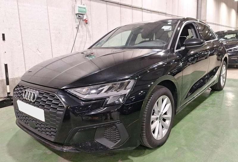 Usado Audi A3 Sportback Advanced 150 CV (110 kW) 2020 Negro Utilitario