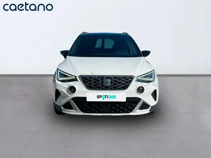 Usado Seat Arona XCELLENCE 110 CV (80 kW) 2022 Blanco SUV
