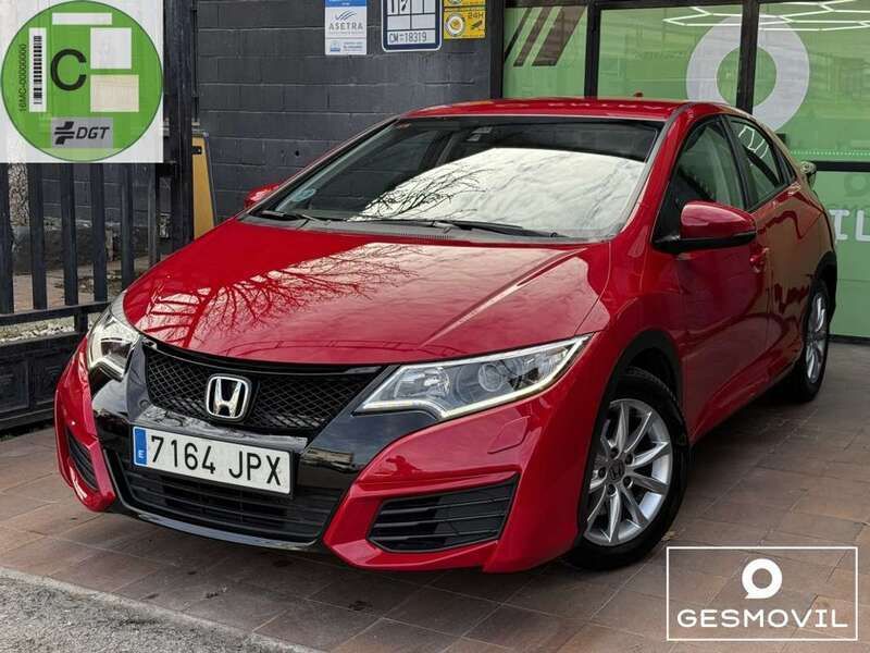 Rojo Usado 2016 Honda Civic Comfort Utilitario | 8590 € - Imagen 1/4