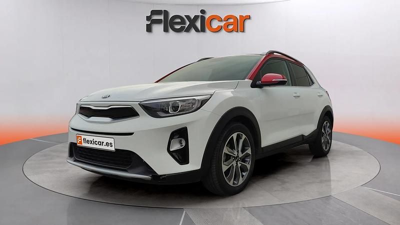 Usado Kia Stonic 101 CV (74 kW) 2020 Blanco SUV