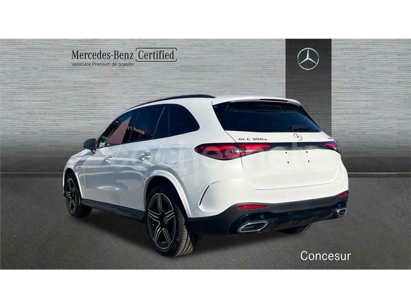 Usado Mercedes GLC300e AMG line 313 CV (230 kW) 2024 Manufaktur blanco opalita brig SUV