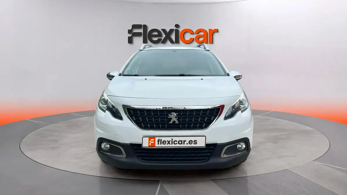 Usado Peugeot 2008 Active 101 CV (74 kW) 2020 Blanco SUV