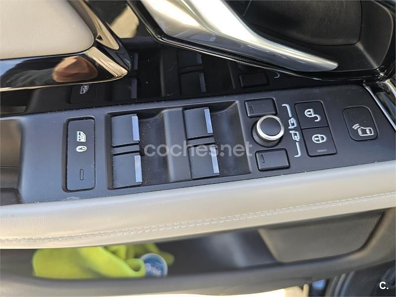 Usado Land Rover Range Rover R-Dynamic 240 CV (176 kW) 2018 Negro SUV