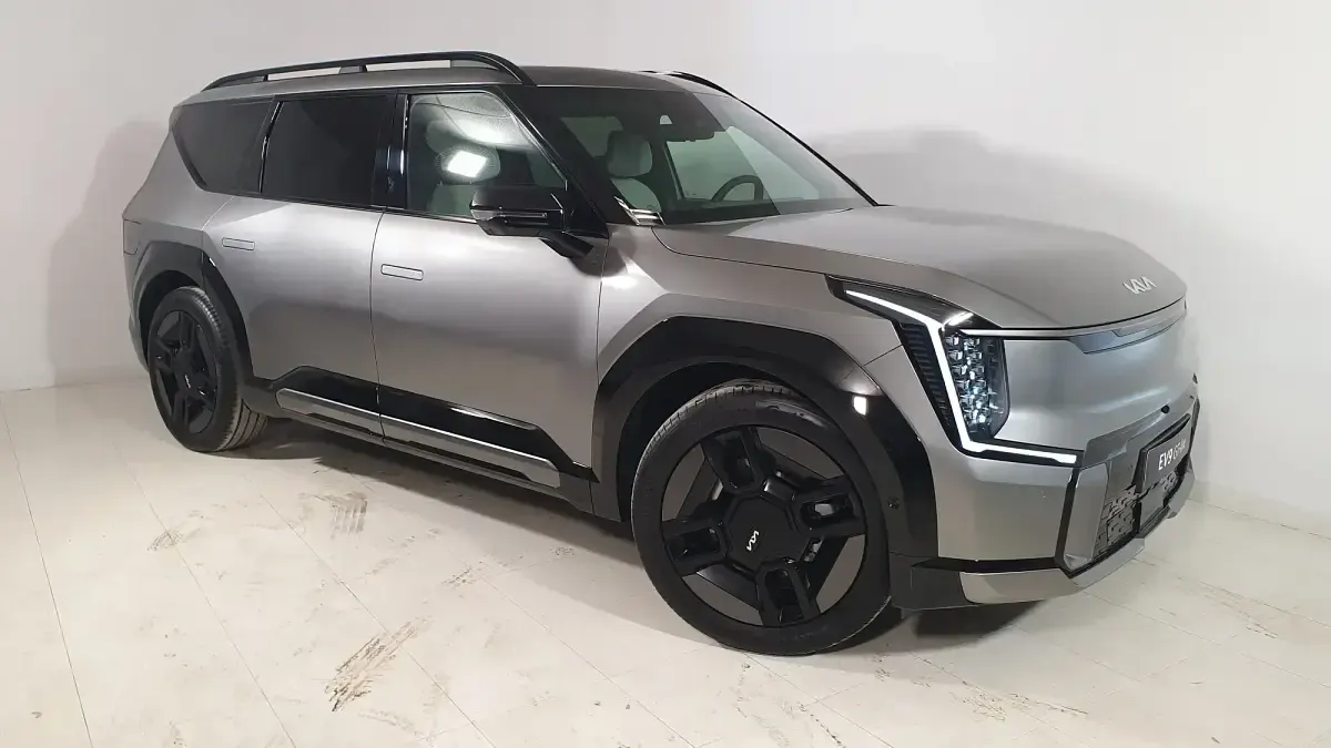 Usado Kia EV9 GT-Line 282 kW (384 CV) 2024 Gris SUV