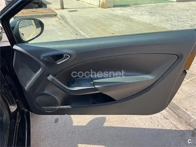 Usado Seat Ibiza SC Stylance 105 CV (77 kW) 2009 Negro Utilitario