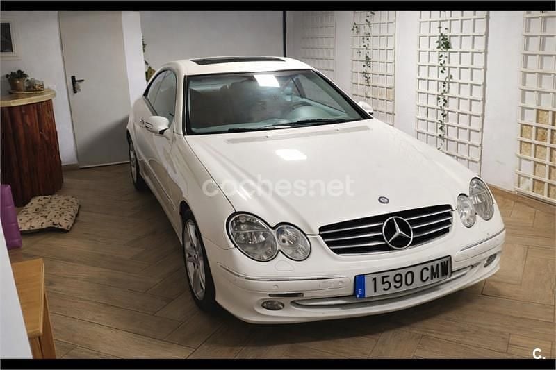 Usado Mercedes CLK270 Avantgarde 170 CV (125 kW) 2003 Blanco Coupe