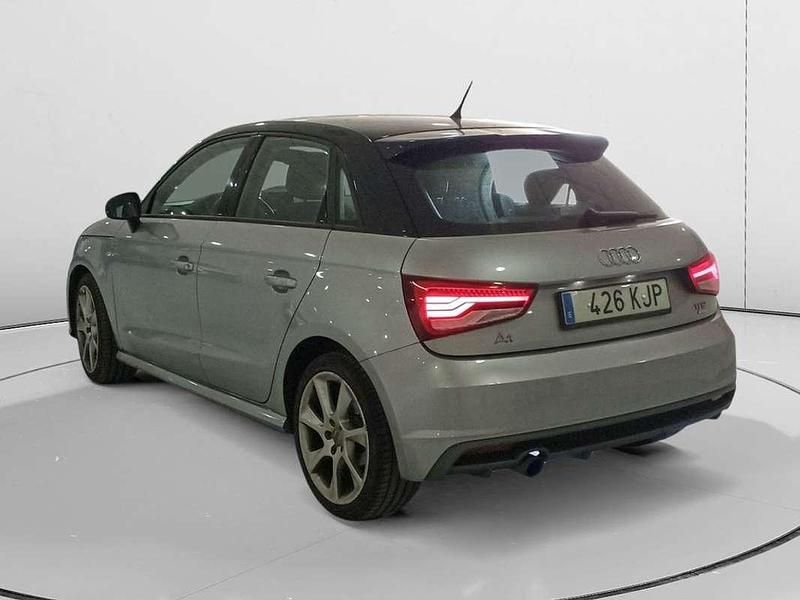 Usado Audi A1 95 CV (69 kW) 2018 Gris Utilitario