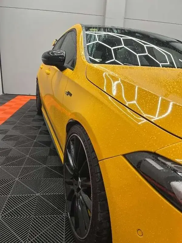 Usado Mercedes A35 AMG AMG 306 CV (225 kW) 2019 Amarillo Utilitario