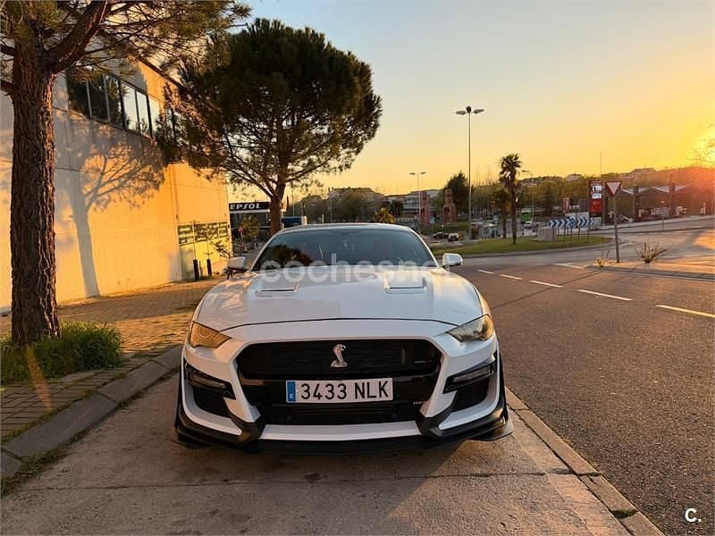 Usado Ford Mustang 314 CV (230 kW) 2018 Blanco Coupe