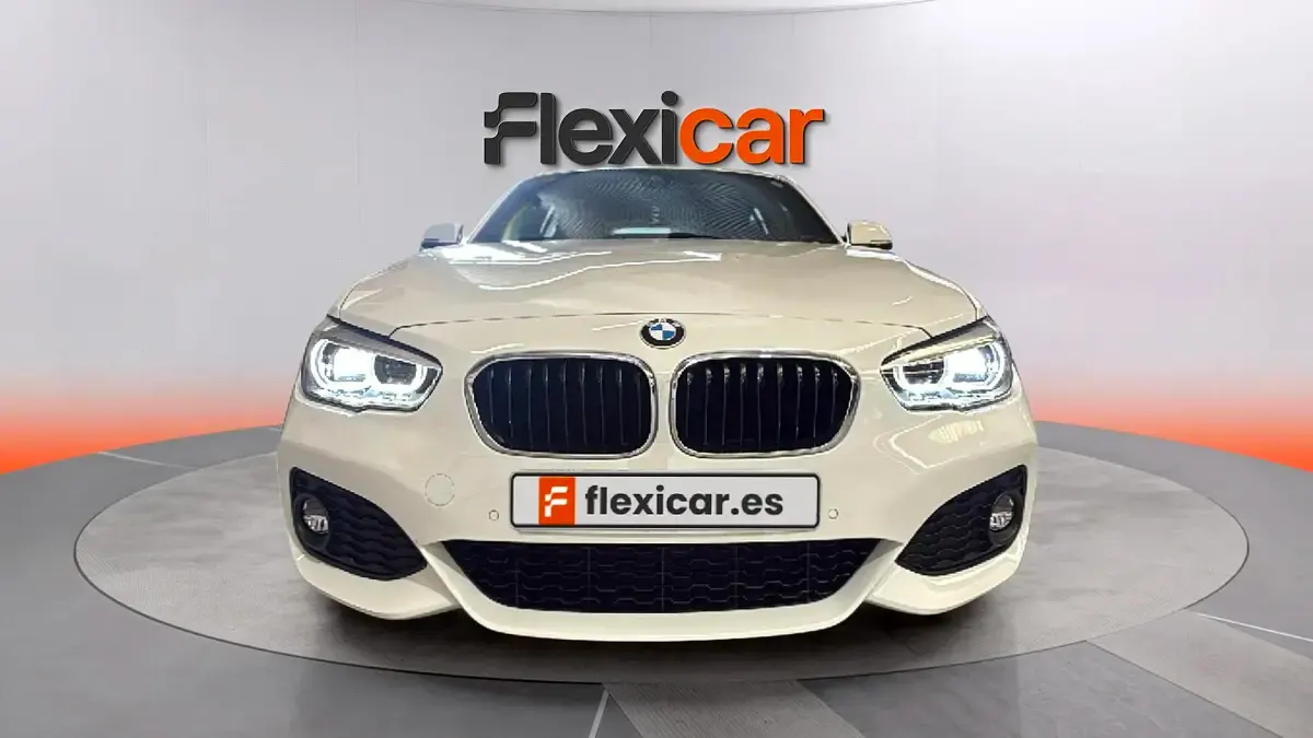 Usado BMW 120 184 CV (135 kW) 2018 Blanco Berlina