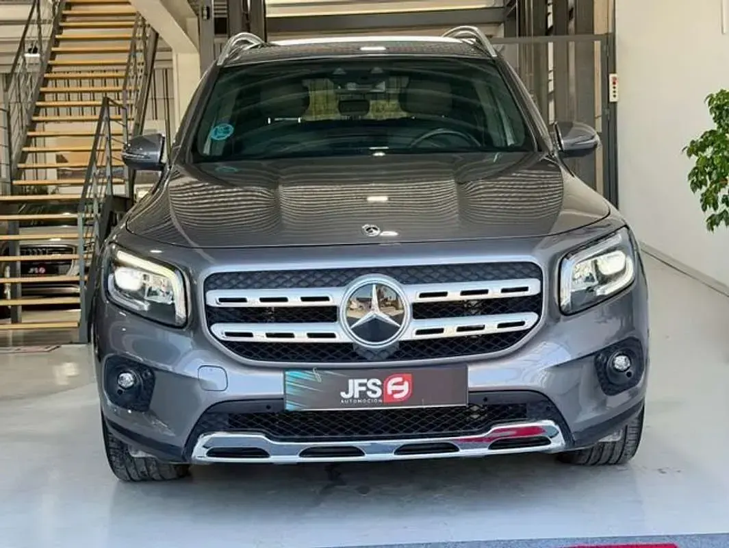 Usado Mercedes GLB200 150 CV (110 kW) 2021 Gris SUV