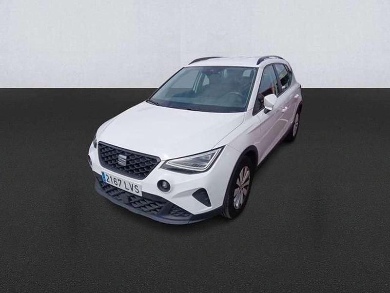 Usado Seat Arona Style Plus 110 CV (80 kW) 2021 Blanco SUV