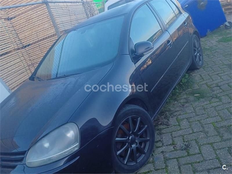 Negro Usado 2005 VW Golf Highline Berlina | 2500 € (Super precio) - Imagen 1/4