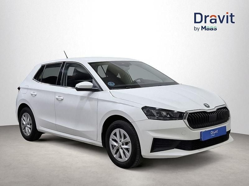 Blanco Usado 2023 Skoda Fabia Ambition Berlina | 15.490 € (Precio justo) - Imagen 1/4