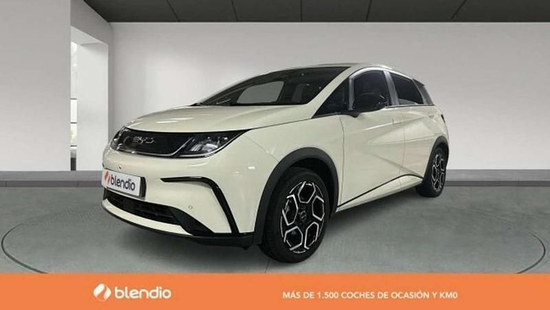 Blanco Nuevo 2025 BYD Dolphin Comfort Utilitario | 26.158 € (Precio justo) - Imagen 1/4