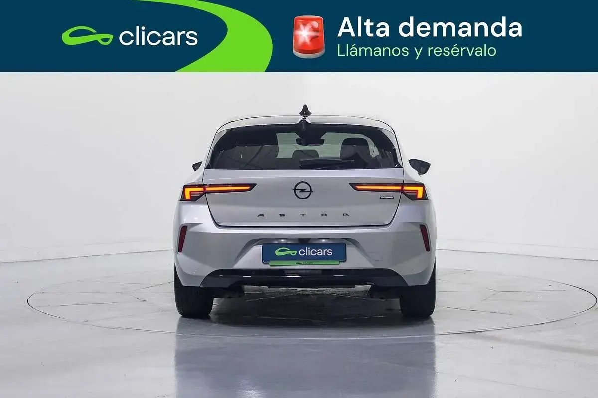 Usado Opel Astra S 136 CV (100 kW) 2025 Plateado Utilitario