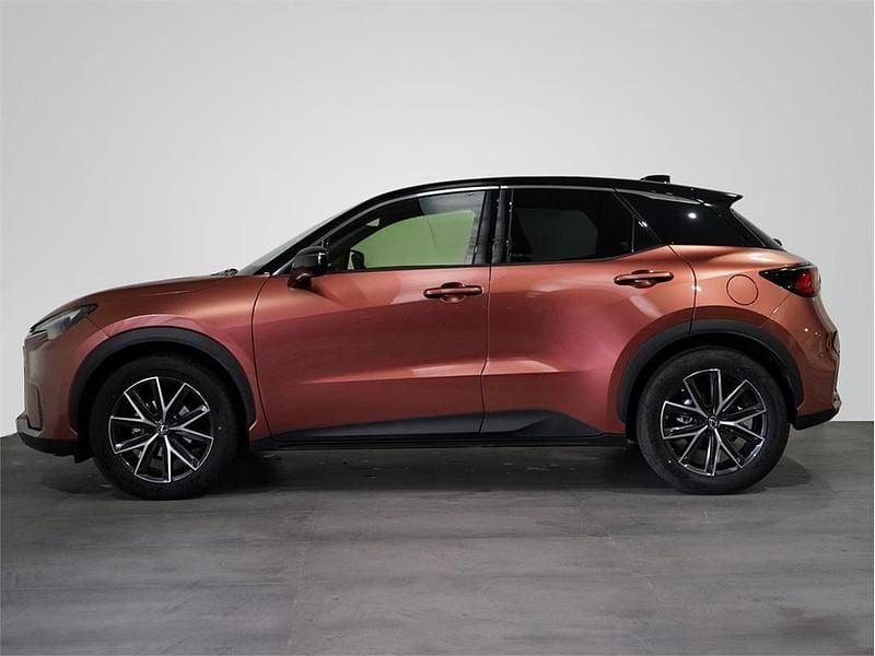 Usado Lexus LBX 136 CV (100 kW) 2025 Otro SUV