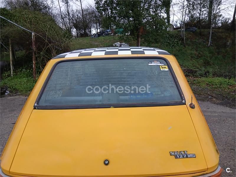 Usado Seat Ronda 63 CV (46 kW) 1982 Amarillo Utilitario