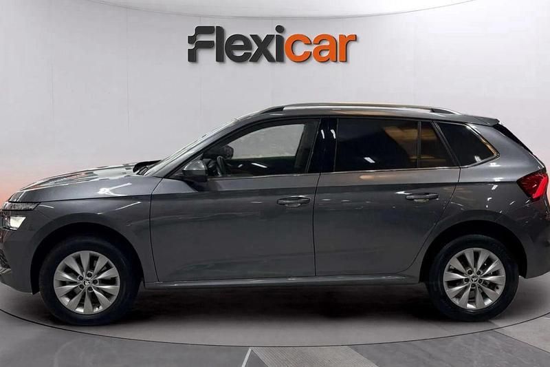 Usado Skoda Kamiq Active 111 CV (81 kW) 2022 Gris SUV