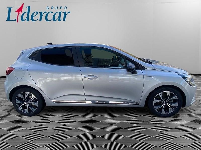 Usado Renault Clio V Evolution 143 CV (105 kW) 2023 Gris / plata Berlina