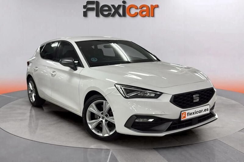 Blanco Usado 2021 Seat Leon FR Berlina | 18.390 € (Precio justo) - Imagen 1/4