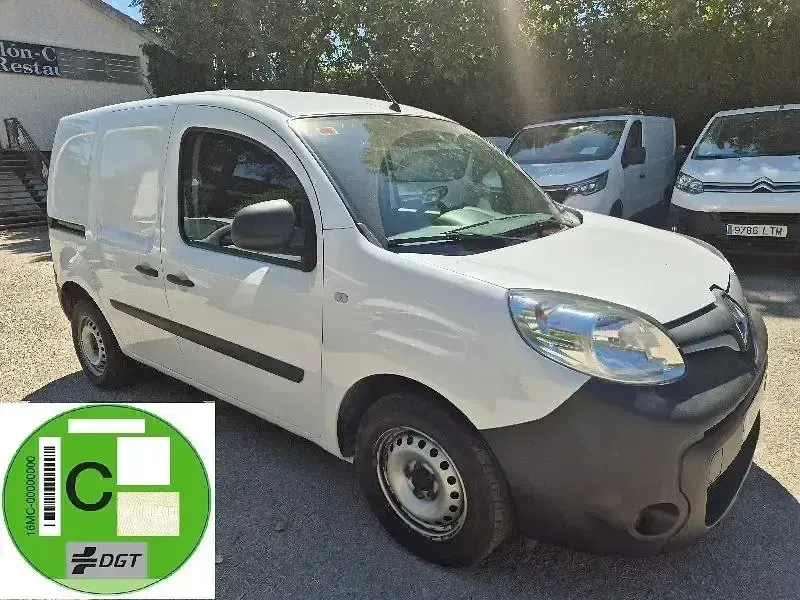 Usado Renault Kangoo 80 CV (58 kW) 2021 Blanco Monovolumen