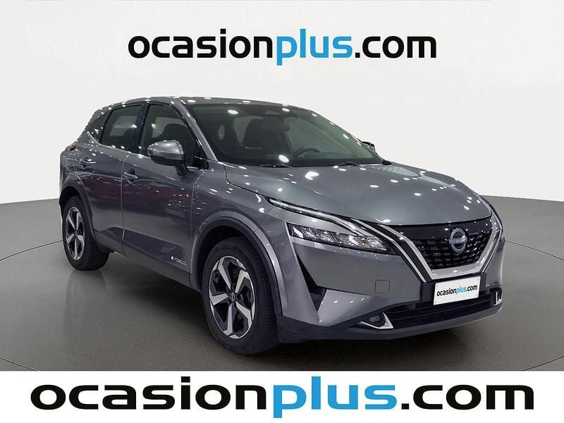 Käytetty Nissan Qashqai Acenta 190 HP (139 kW) 2024 Harmaa Katumaasturi