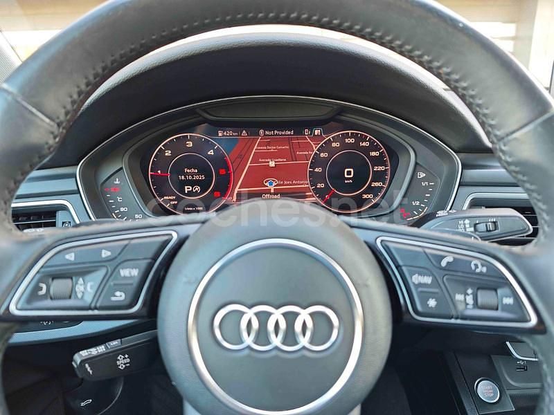 Usado Audi A4 S-Line 150 CV (110 kW) 2019 Gris / plata Berlina