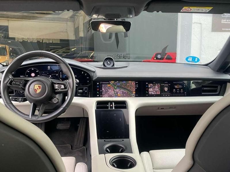 Usado Porsche Taycan Cross Turismo 319 kW (435 CV) 2024 Gris Familiar