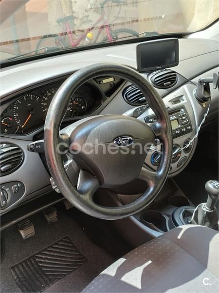 Verde Usado 2004 Ford Focus Ghia Berlina | 3000 € (Caro) - Imagen 1/4