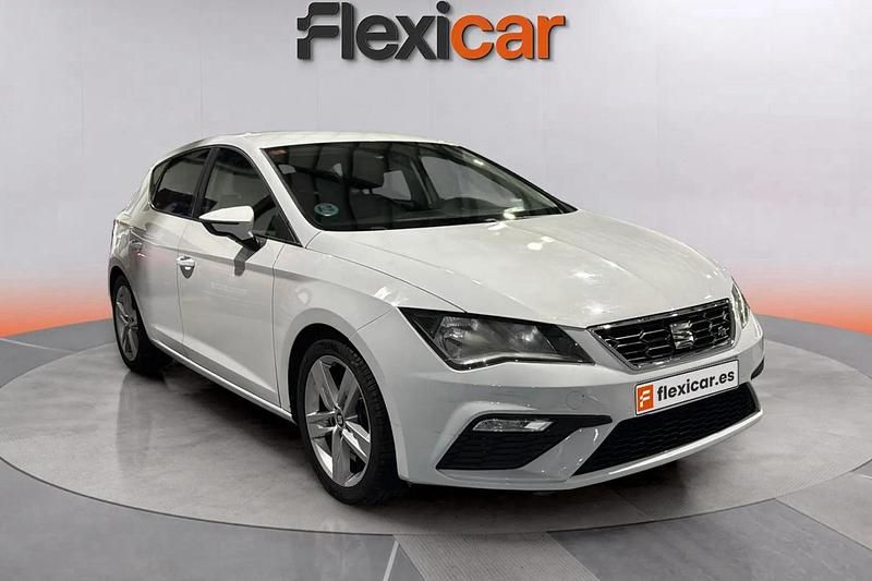 Blanco Usado 2019 Seat Leon ST FR Familiar | 13.290 € (Precio justo) - Imagen 1/4