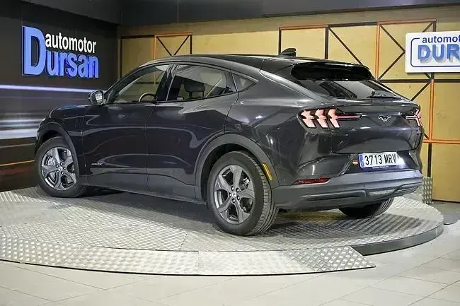 Usado Ford Mustang Mach-E Premium 272 kW (370 CV) 2024 Negro SUV