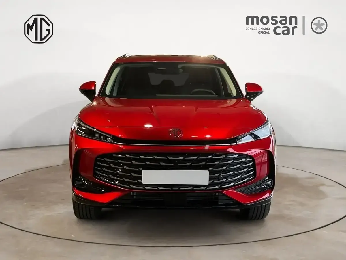 Usado MG HS Comfort 224 CV (164 kW) 2024 Rojo diamante SUV