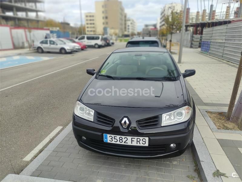 Usado Renault Mégane Cabriolet Dynamique 105 CV (77 kW) 2007 Etiqueta b (amarilla) Descapotable