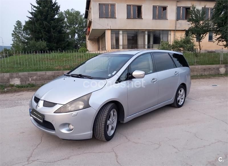 Usado Mitsubishi Grandis Intense 136 CV (100 kW) 2007 Gris / plata Monovolumen
