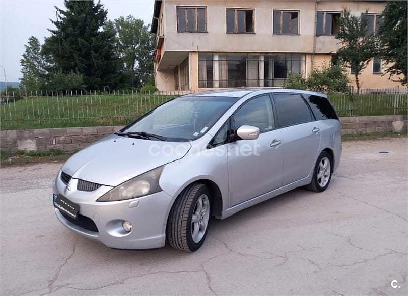 Gris / plata Usado 2007 Mitsubishi Grandis Intense Monovolumen | 1300 € (Caro) - Imagen 1/4