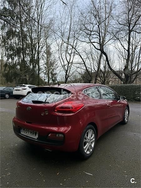 Usado Kia Ceed GT 110 CV (80 kW) 2013 Rojo Berlina